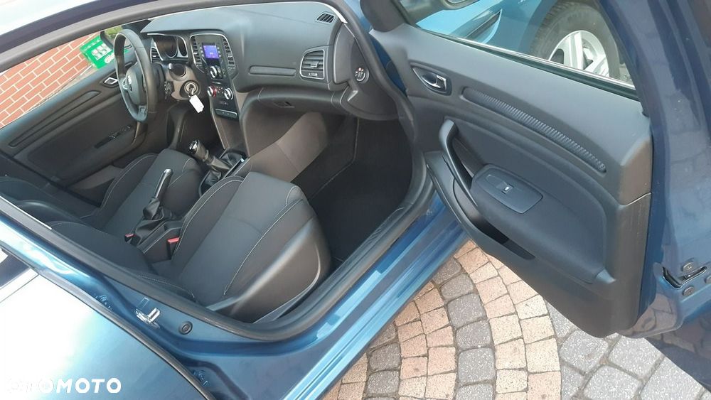 Renault Megane 1.2 Energy TCe Life - 9