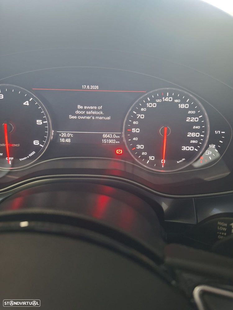 Audi A6 Allroad 3.0 TDi quattro S tronic - 12
