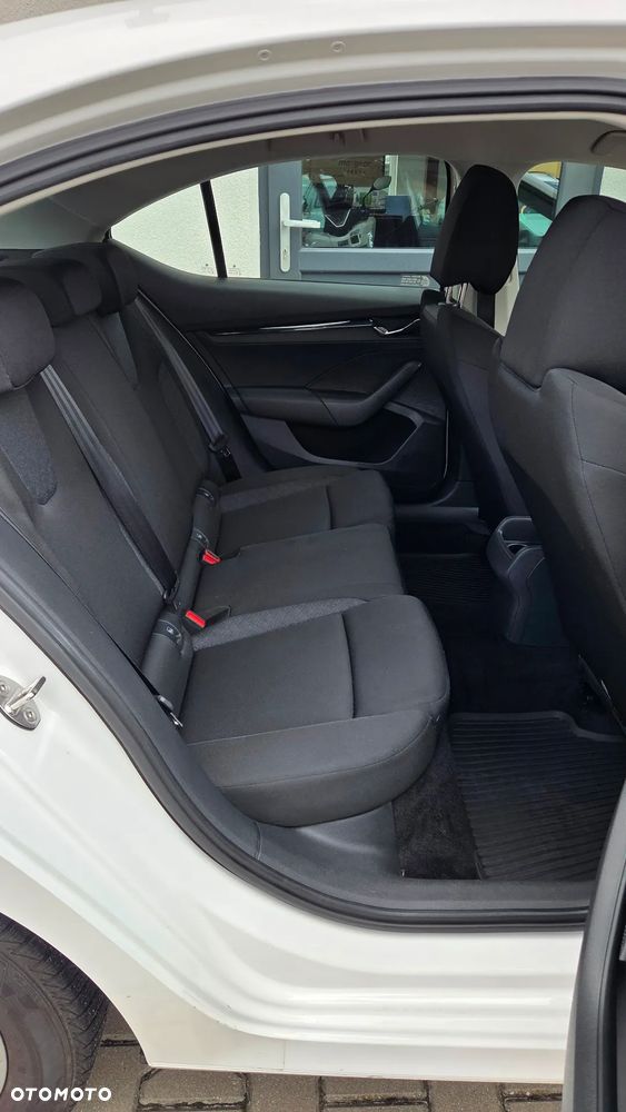 Skoda Octavia 1.0 TSI Active - 22