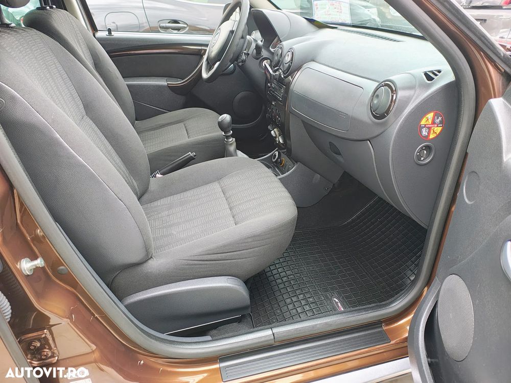Dacia Duster dCi 110 FAP 4x4 Laureate - 23