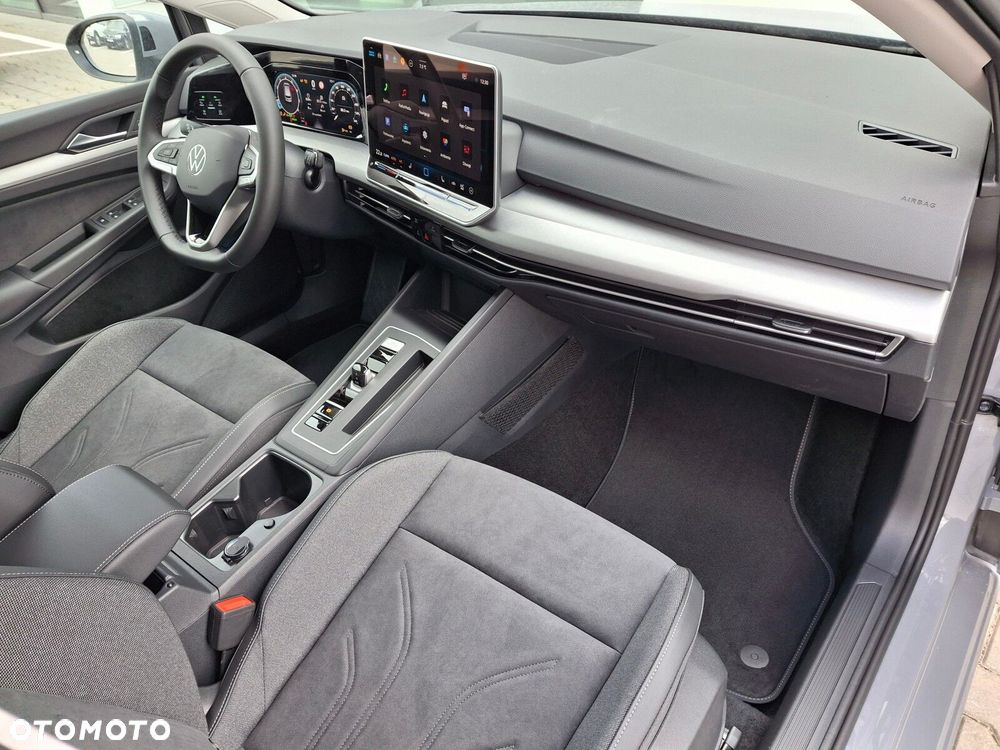 Volkswagen Golf - 14