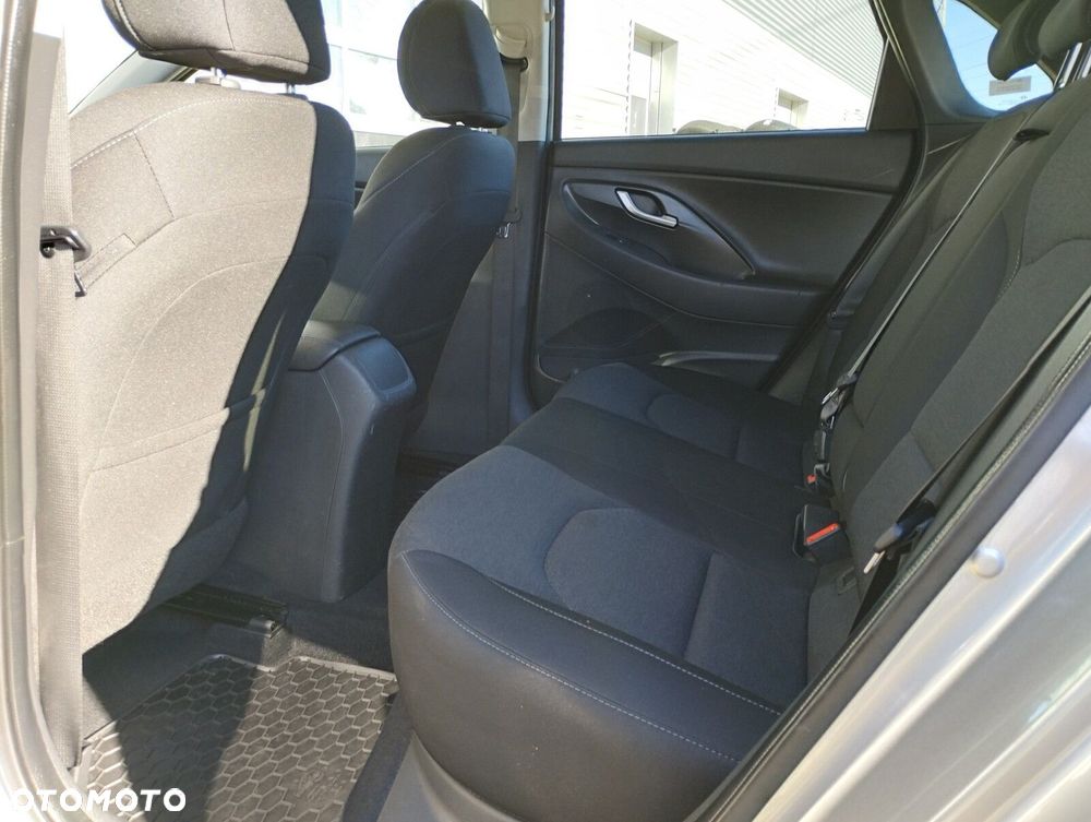 Hyundai i30 1.5 DPI Smart - 13