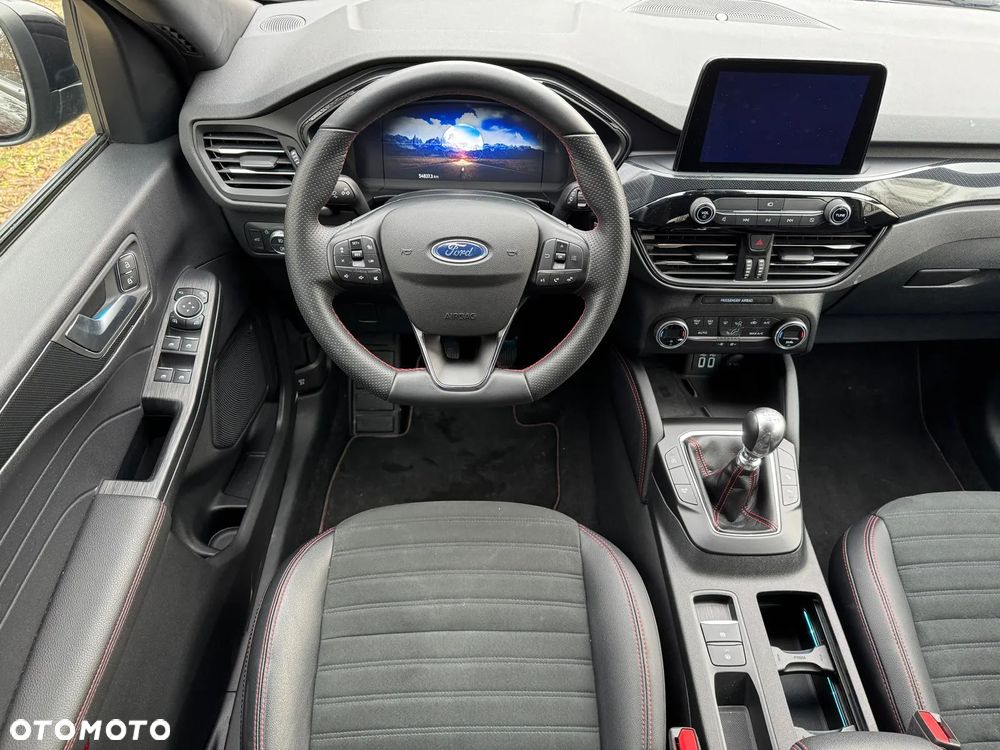 Ford Kuga 1.5 EcoBoost FWD ST-Line X - 17