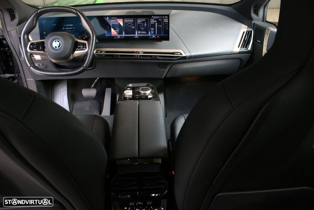 BMW iX xDrive 40 Pack Desportivo - 38