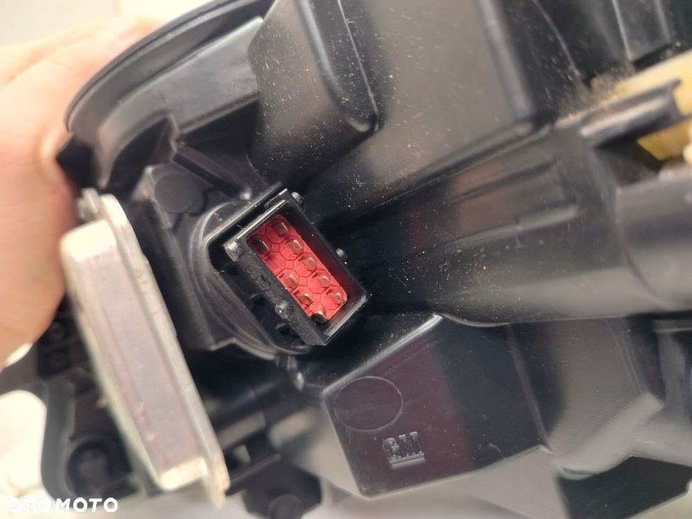 opel insignia a lift 13r- reflektor lampa prawa prawy przód bixenon skrętny - 13