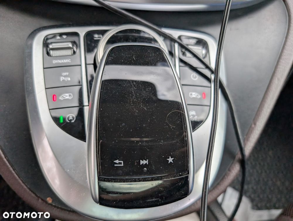 Mercedes-Benz Klasa V 250 d 4-Matic Exclusive 7G-Tronic - 17