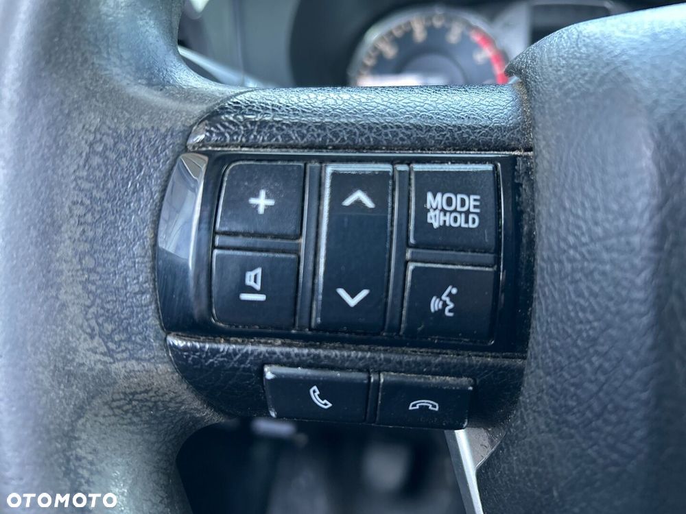 Toyota Hilux 2.4 D-4D Double Cab DLX 4x4 - 15