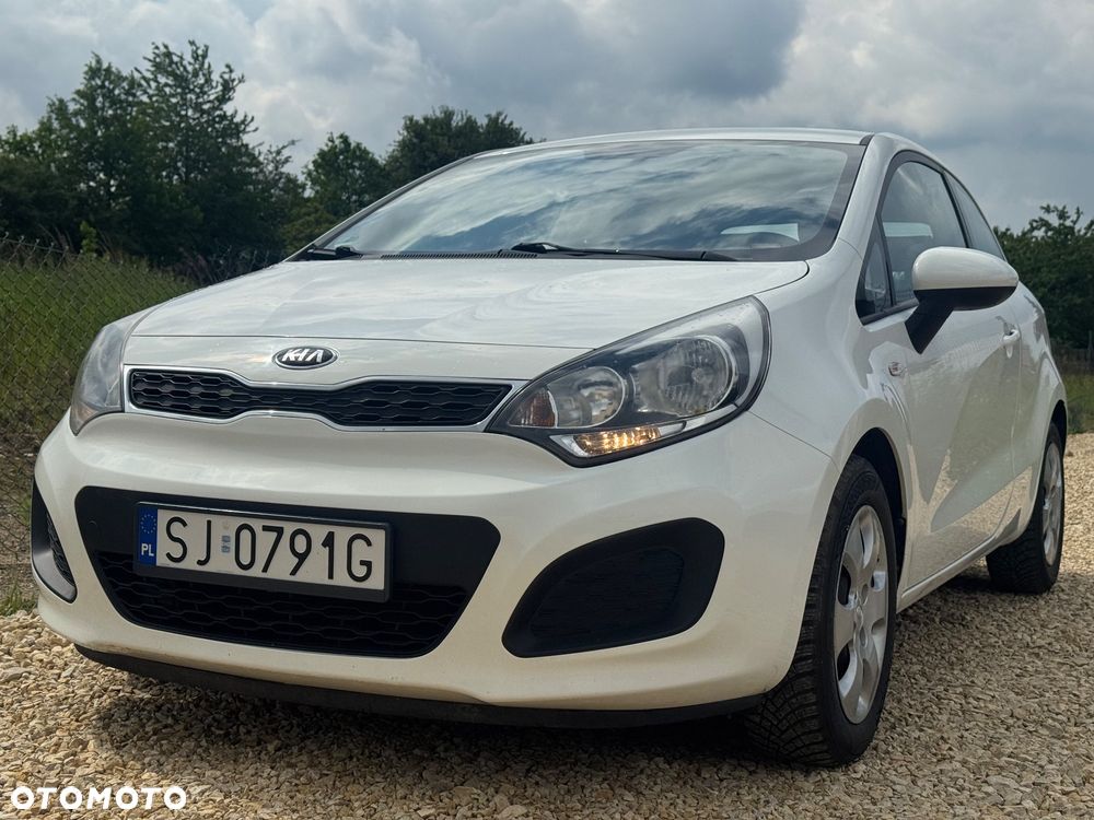 Kia Rio 1.2 Dream Team Edition - 2