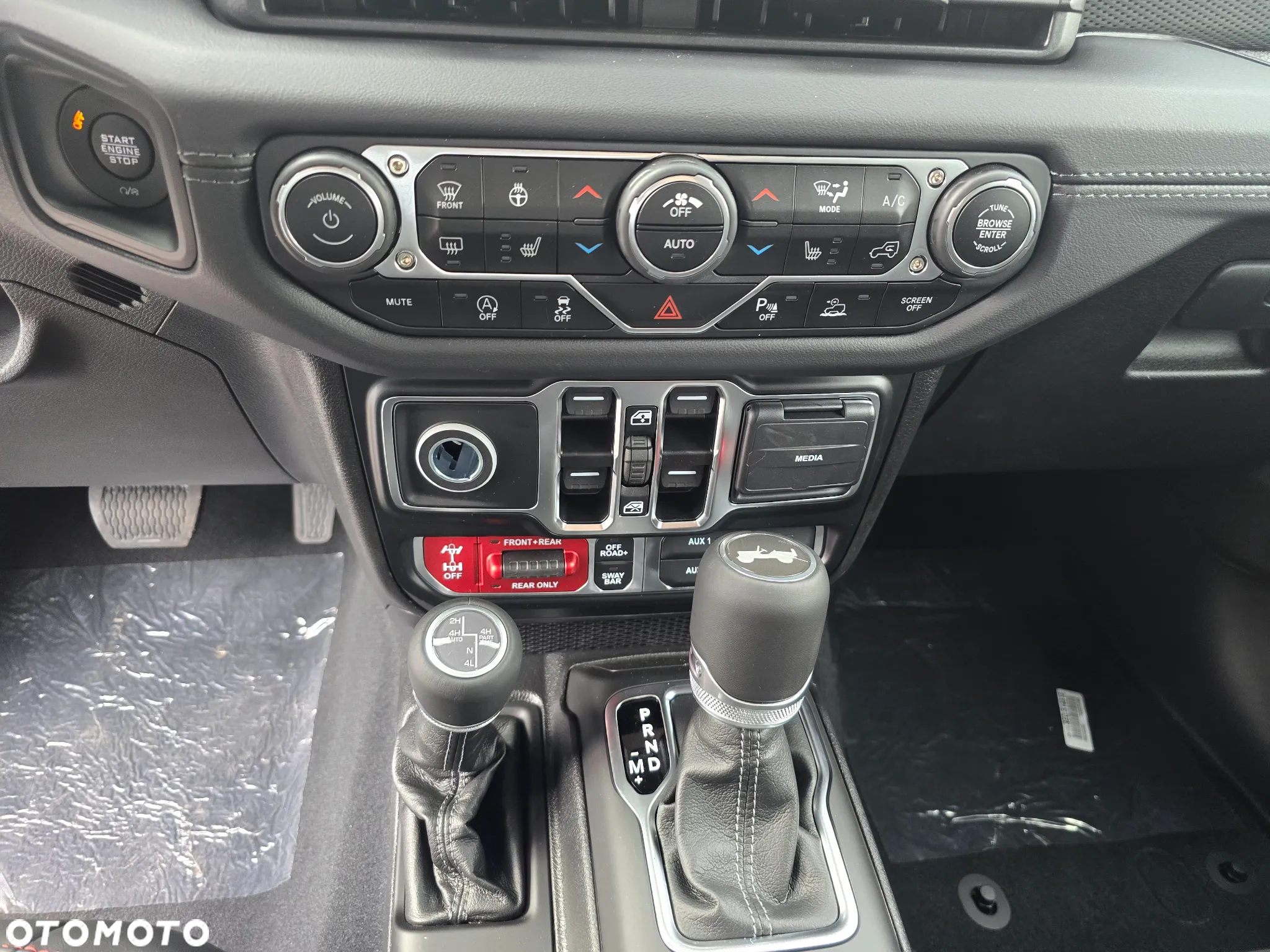 Jeep Wrangler Unlimited GME 2.0 Turbo Rubicon - 13