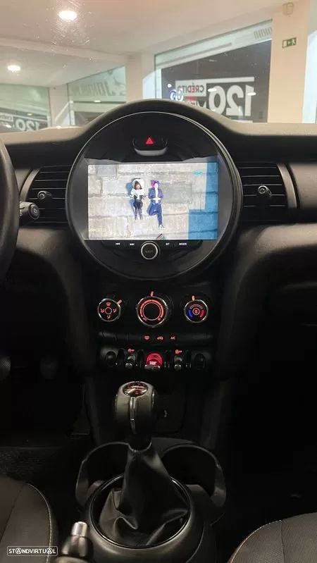 MINI 3 Portas One D - 23