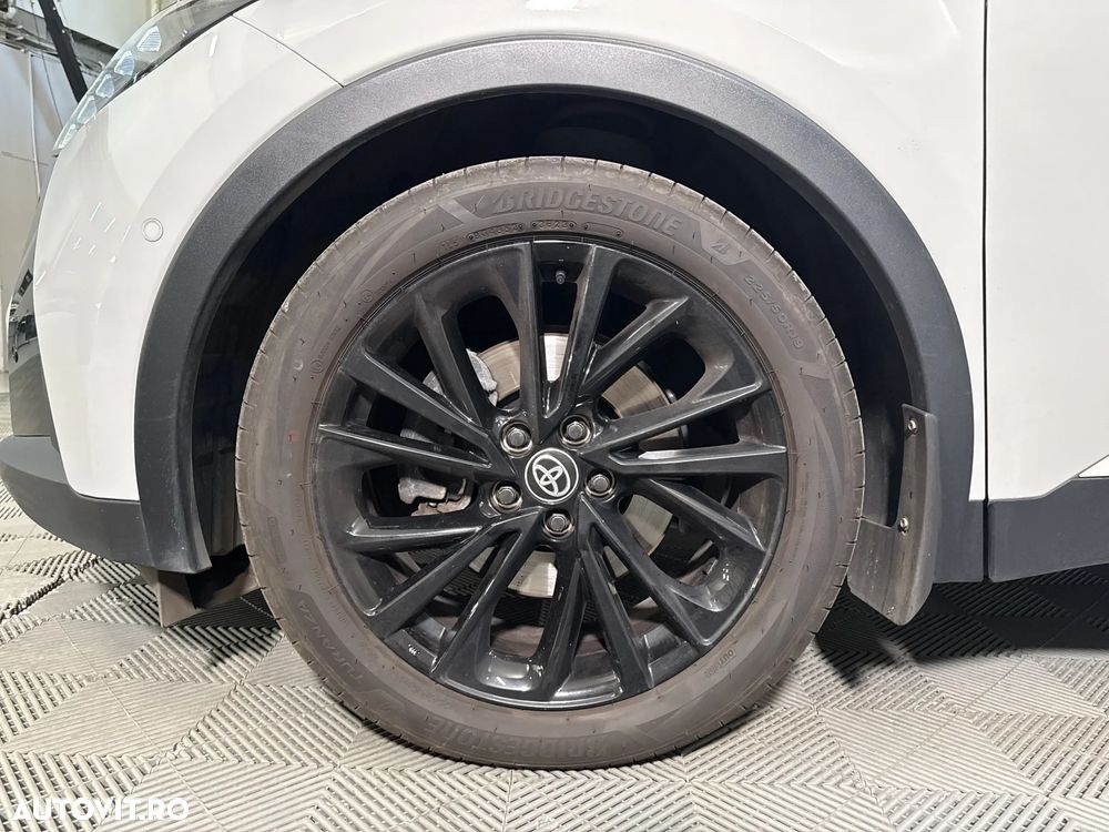Toyota C-HR - 14