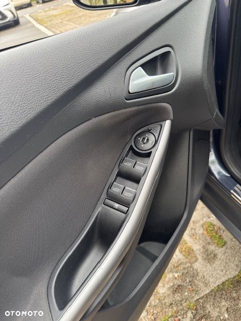 Ford Focus 1.0 EcoBoost Start-Stopp-System Champions Edition - 12