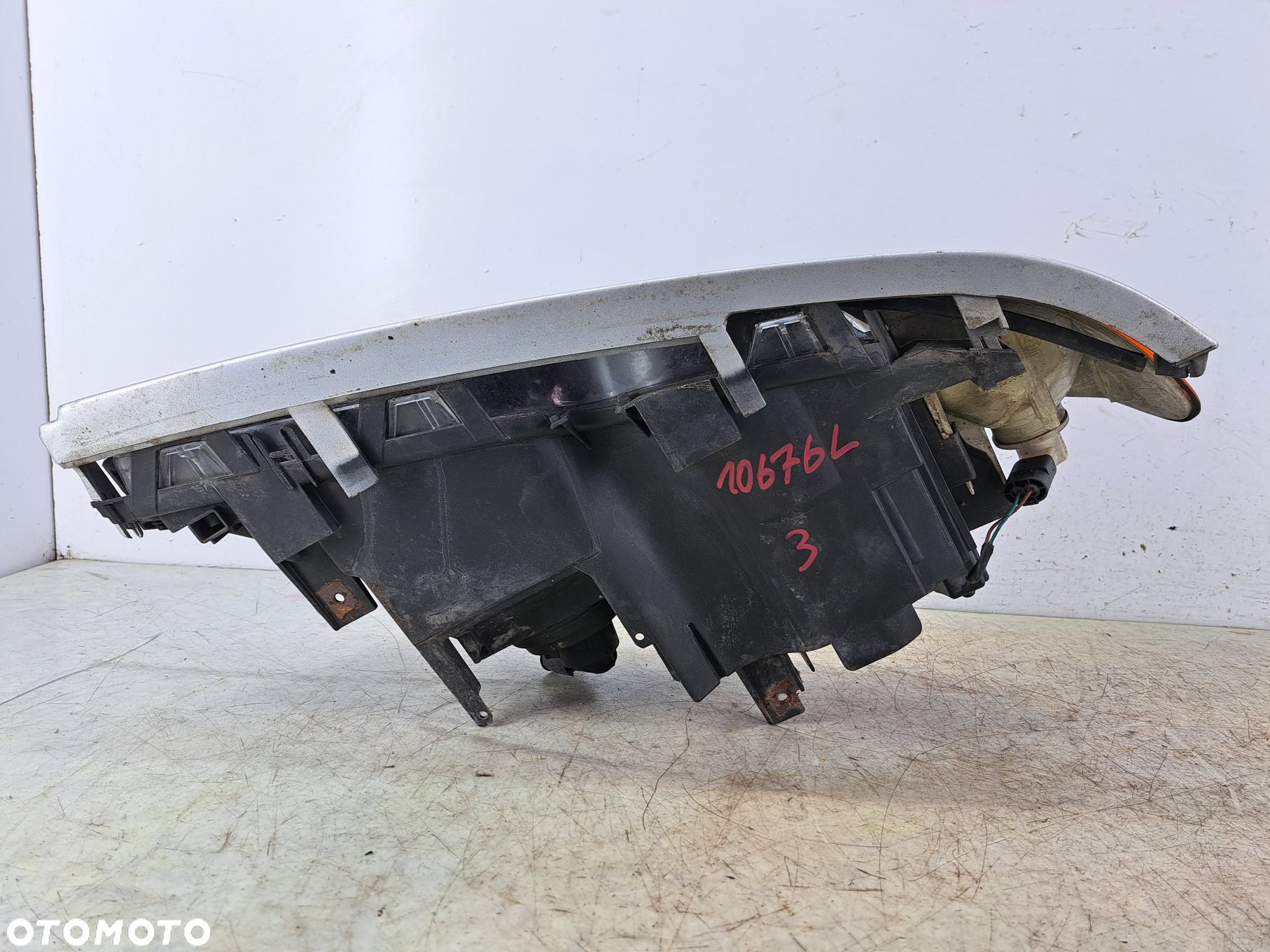 Reflektor lampa przód lewa BMW SERIA 3 E46 1998–2005 BOSCH 8361947 - 2