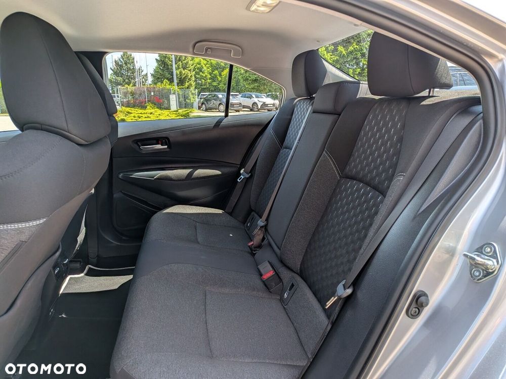 Toyota Corolla 1.8 Hybrid Comfort - 32