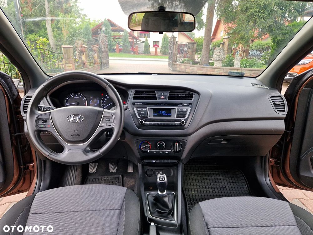 Hyundai i20 1.2 GO - 15