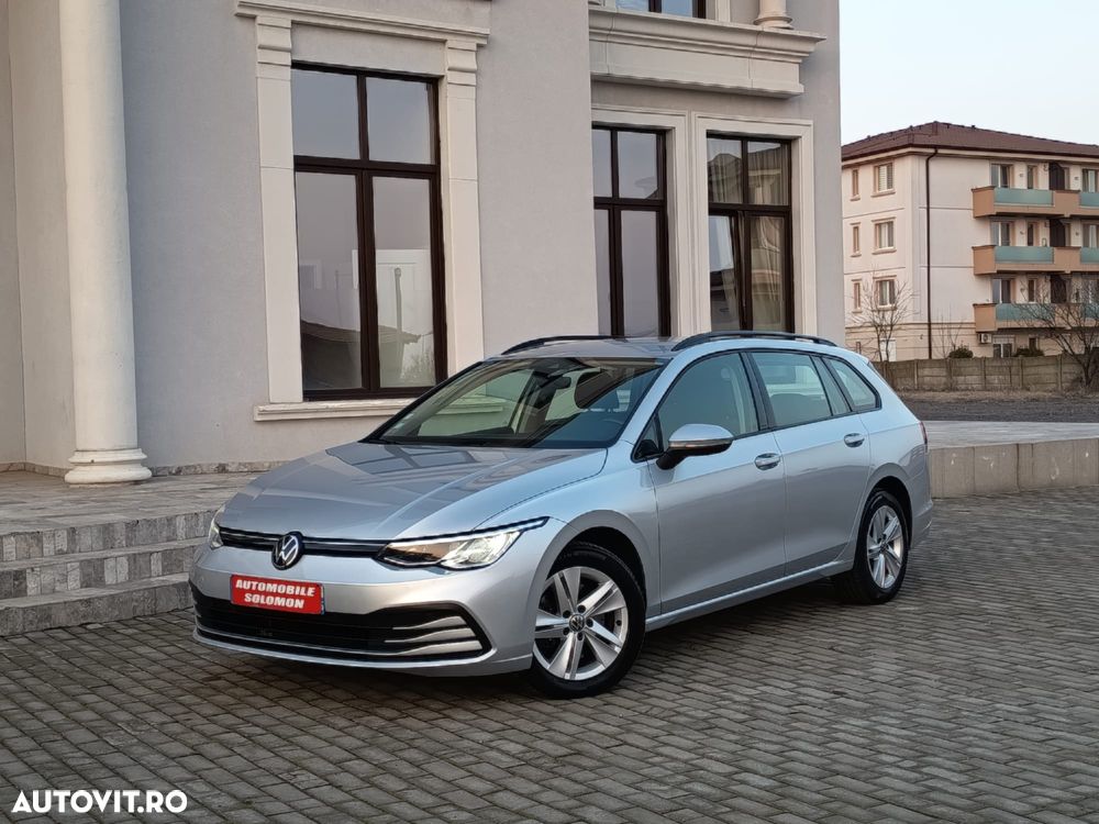 Volkswagen Golf - 1