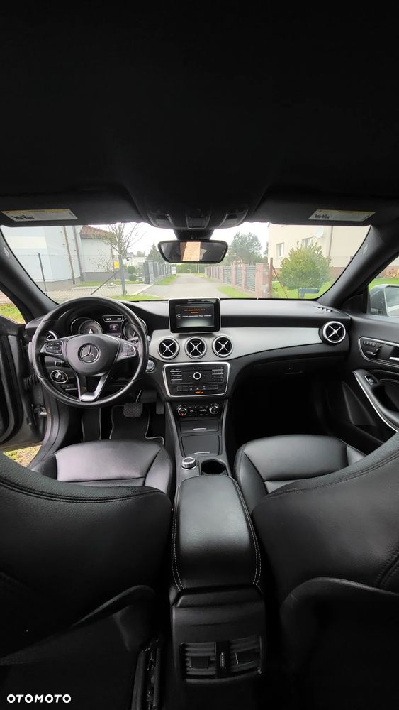 Mercedes-Benz CLA - 6