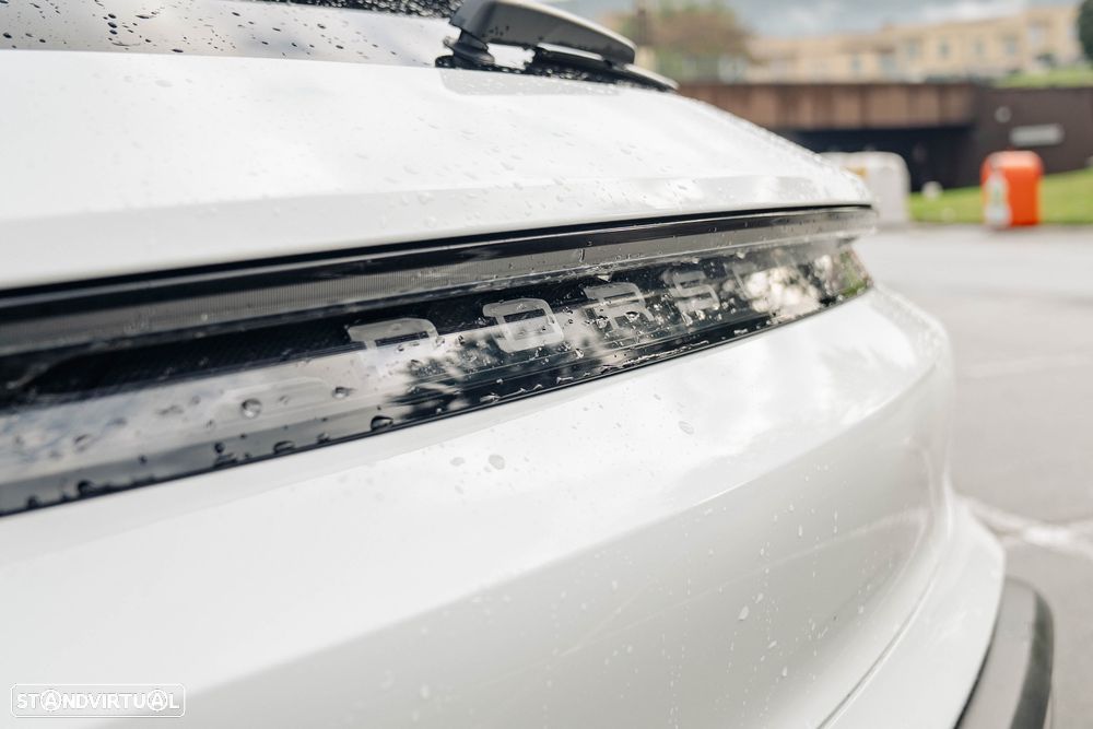 Porsche Taycan Cross Turismo 4 - 45