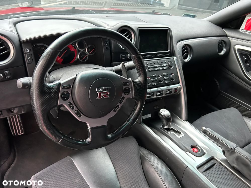 Nissan GT-R Black Edition - 13