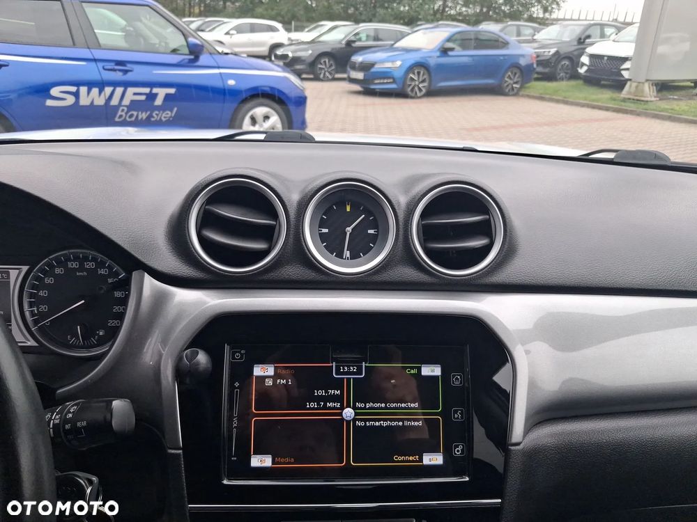 Suzuki Vitara 1.6 Premium 2WD - 40