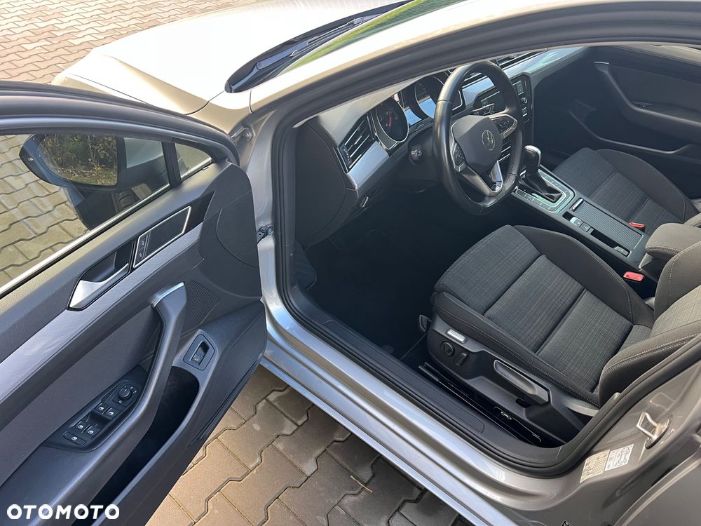 Volkswagen Passat 2.0 TDI EVO Business DSG - 11
