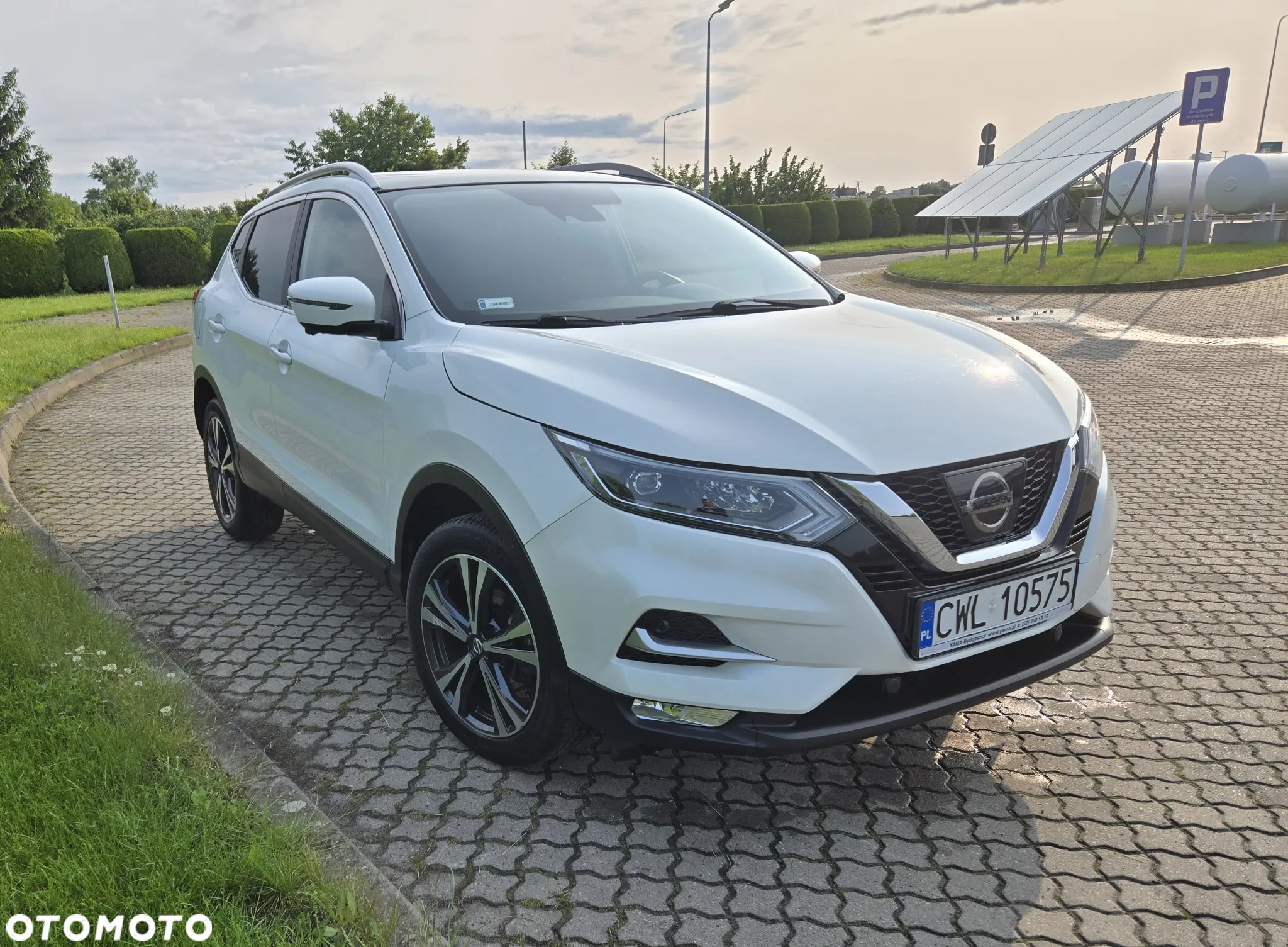 Nissan Qashqai 1.6 DIG-T N-Connecta - 3