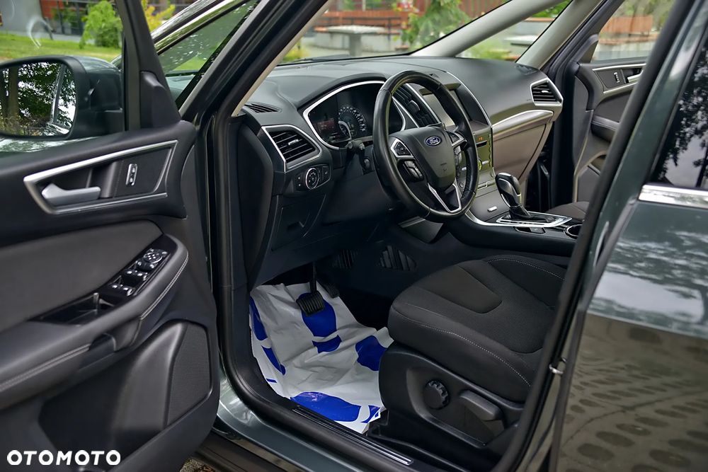 Ford S-Max 2.0 TDCi Titanium PowerShift - 24
