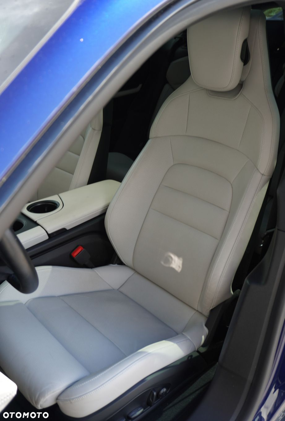Porsche Taycan 4S Cross Turismo - 9