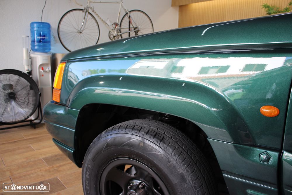 Jeep Grand Cherokee 2.5 TD Laredo - 14