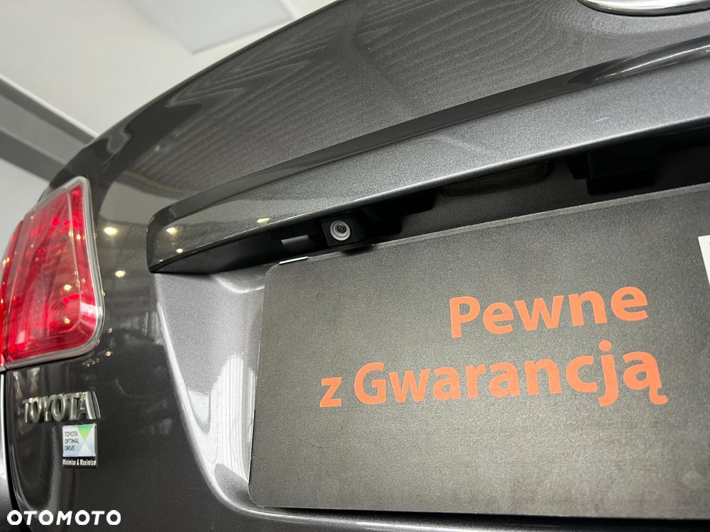 Toyota Avensis 2.0 Prestige NAVI MS - 13