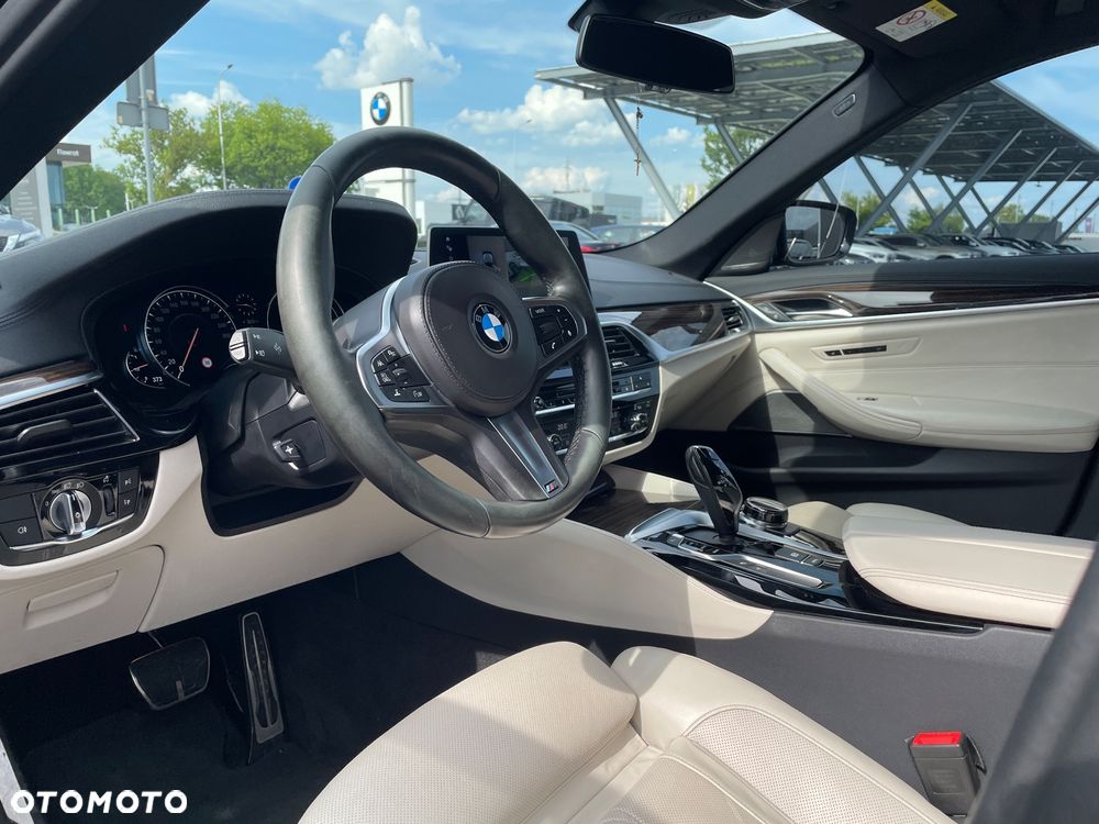BMW Seria 5 - 12