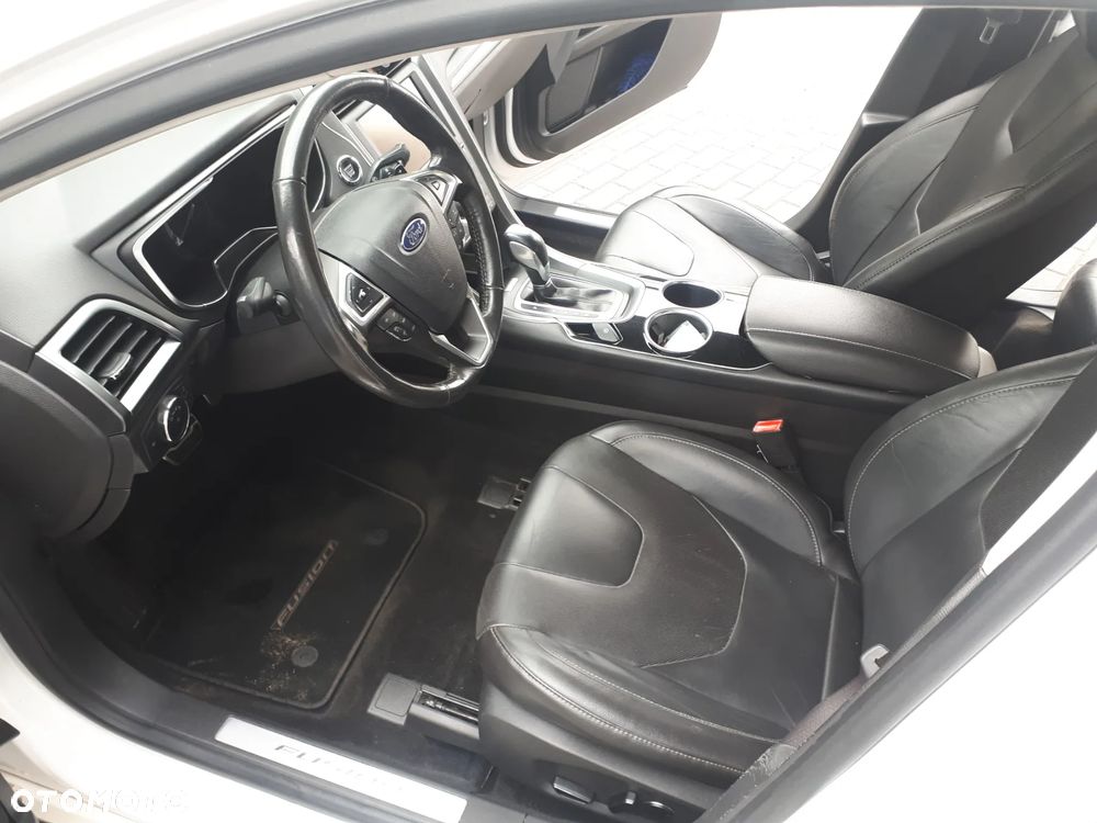 Ford Mondeo - 13