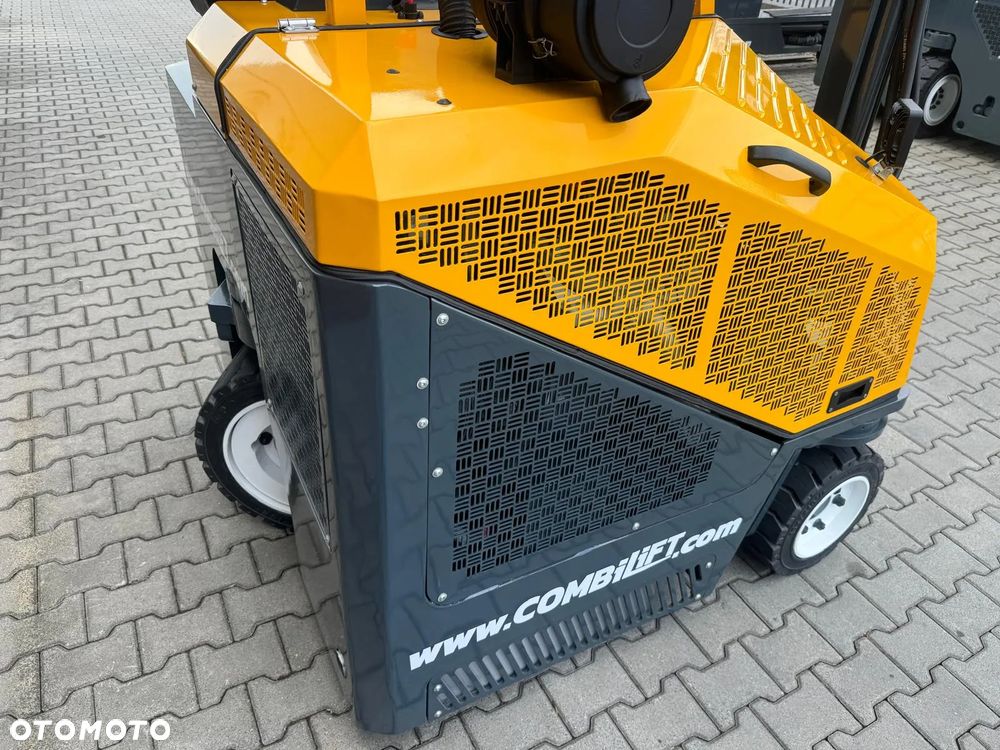 Combilift CB3000 // LPG // 6766 godzin !!! Duży wybór Combiliftów - 22