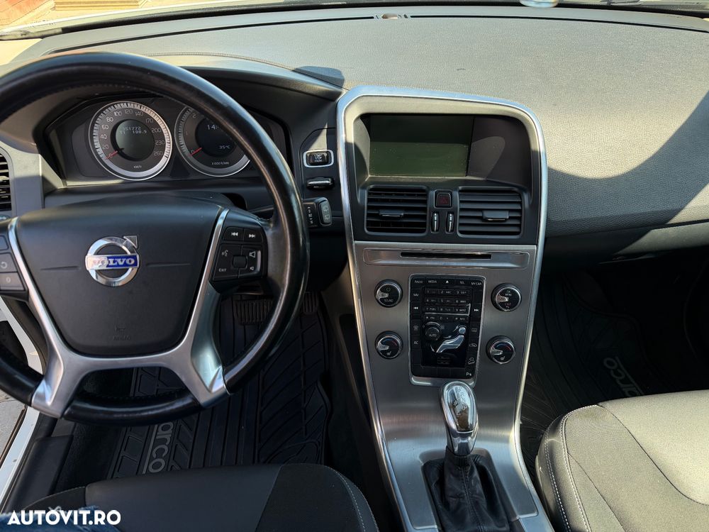 Volvo XC 60 D3 2.4D AWD AT6 Kinetic - 7