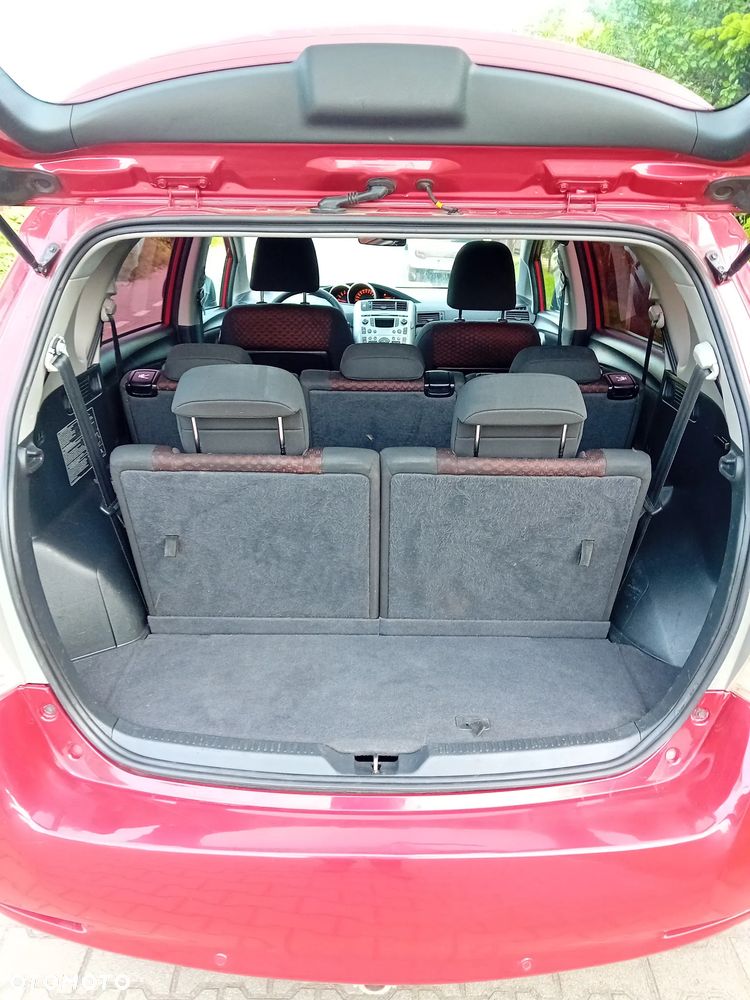 Toyota Verso - 11