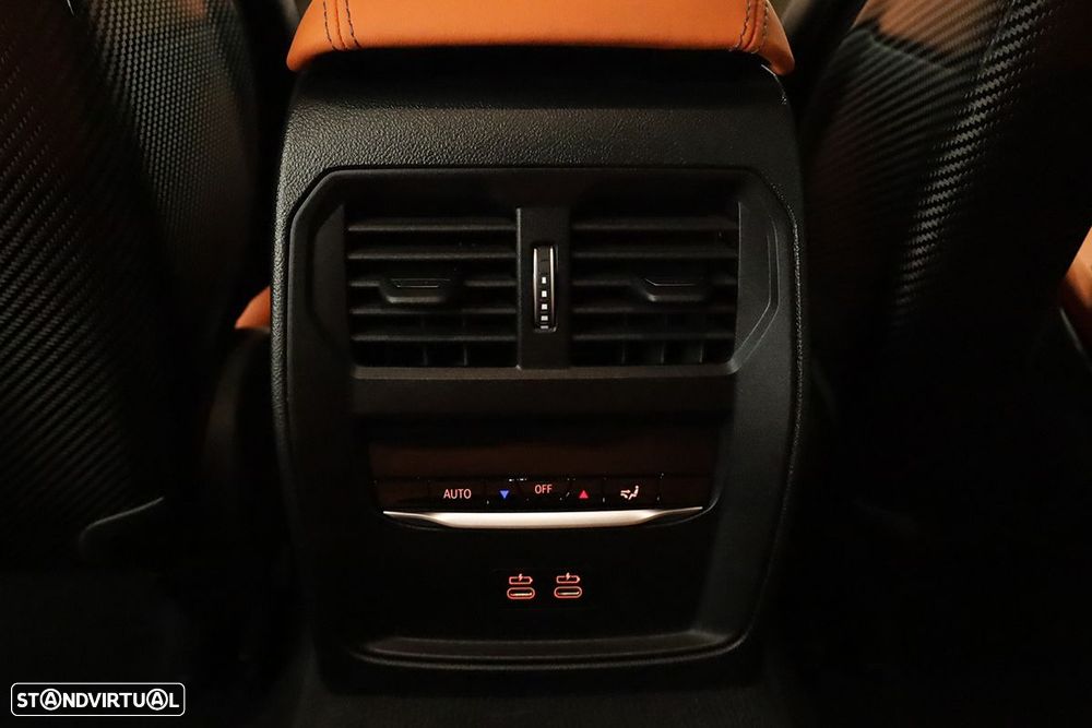 BMW M3 Competition xDrive - 35