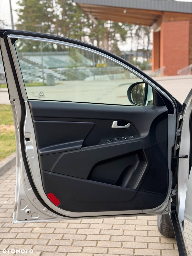 Kia Sportage 1.7 CRDI 2WD Attract - 22