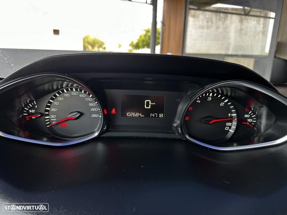 Peugeot 308 SW 1.6 BlueHDi Style - 21