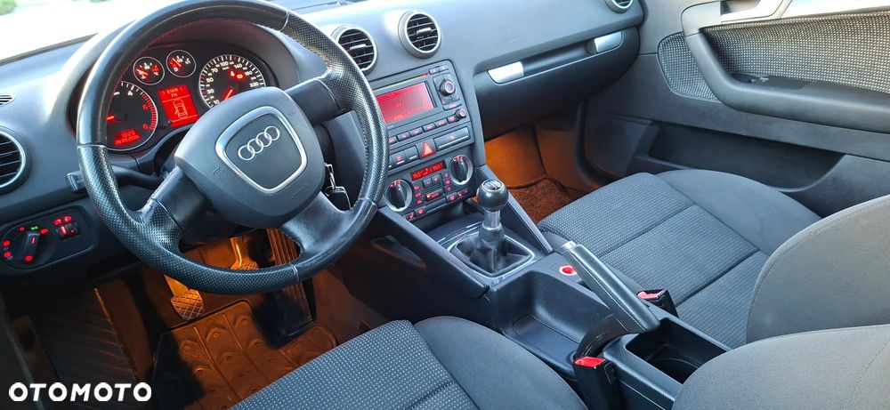 Audi A3 Sportback 1.9 TDI DPF S line Sportpaket (plus) - 18