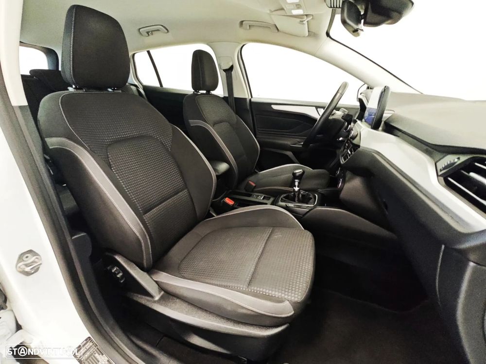 Ford Focus SW 1.0 EcoBoost MHEV Connected - 45