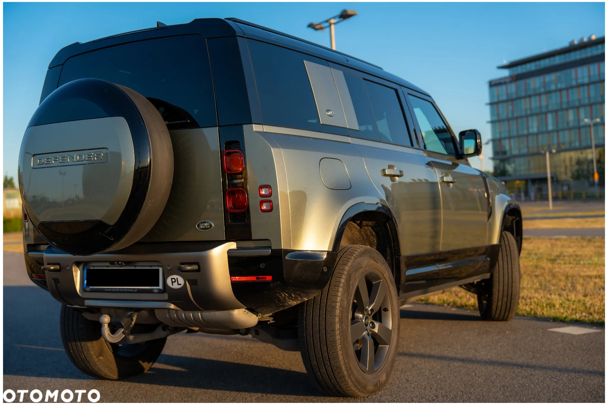 Land Rover Defender - 7