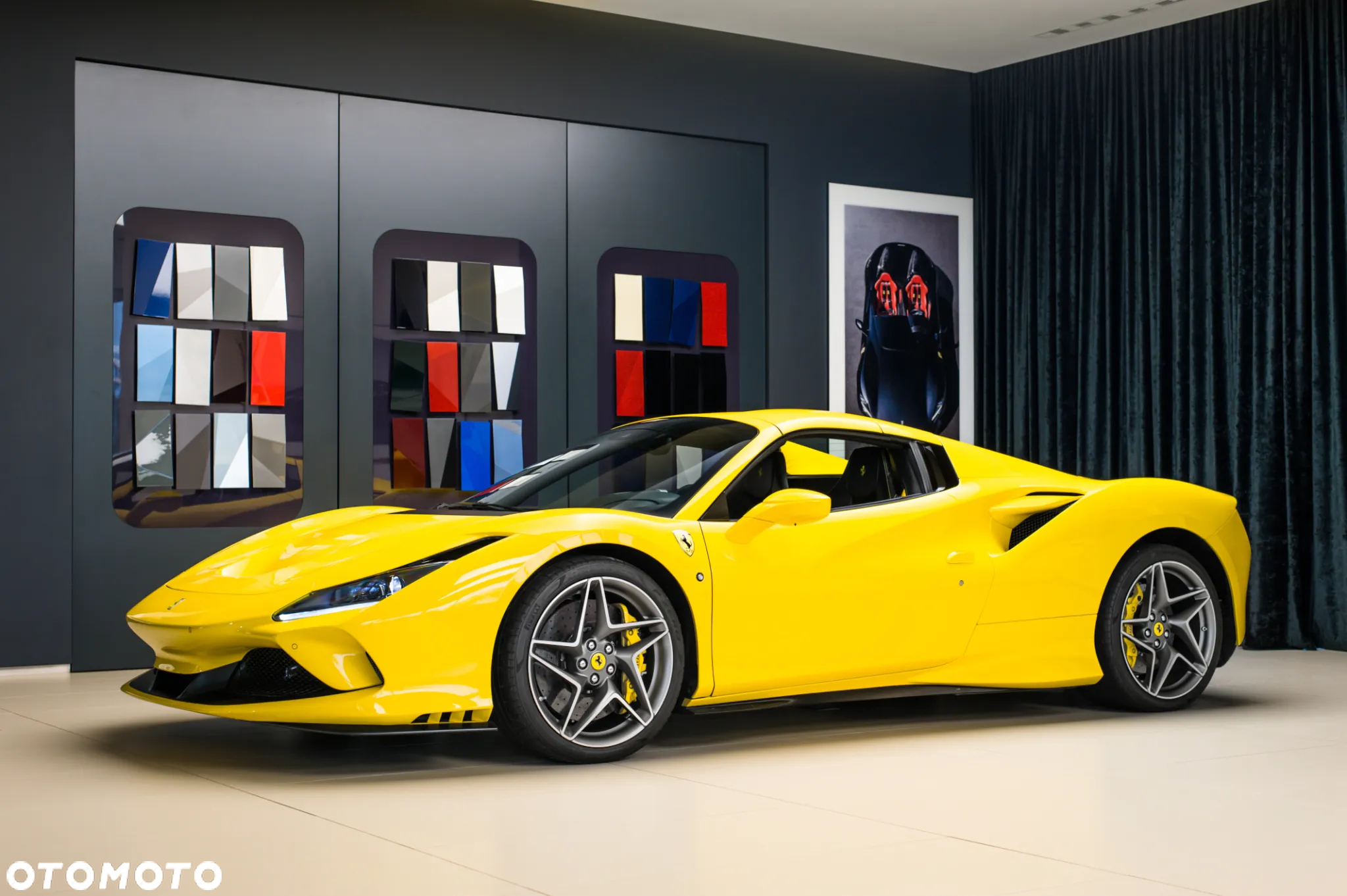 Ferrari F8 Spider - 2