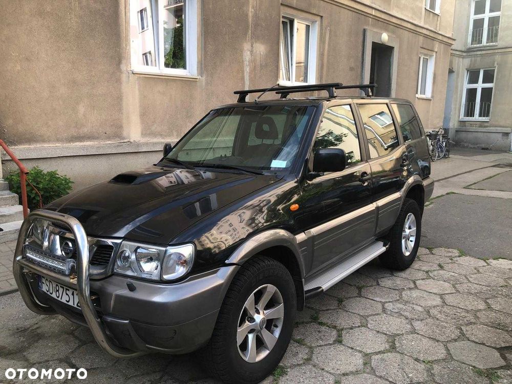 Nissan Terrano - 1