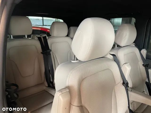 Mercedes-Benz Klasa V 300 d 4-Matic Exclusive 9G-Tronic (d³ugi) - 5