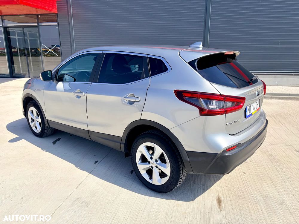 Nissan Qashqai 1.6 DCI Xtronic ACENTA - 6
