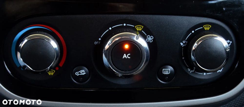 Renault Captur (ENERGY) dCi 90 EDC INTENS - 18