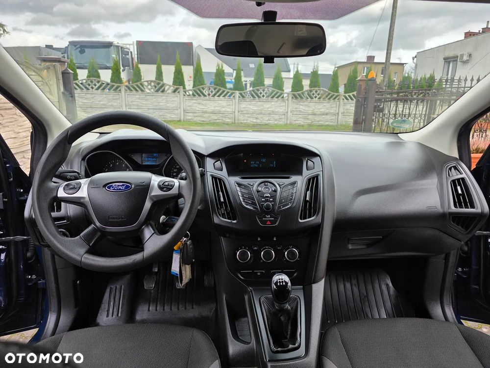 Ford Focus 1.0 EcoBoost Trend - 34