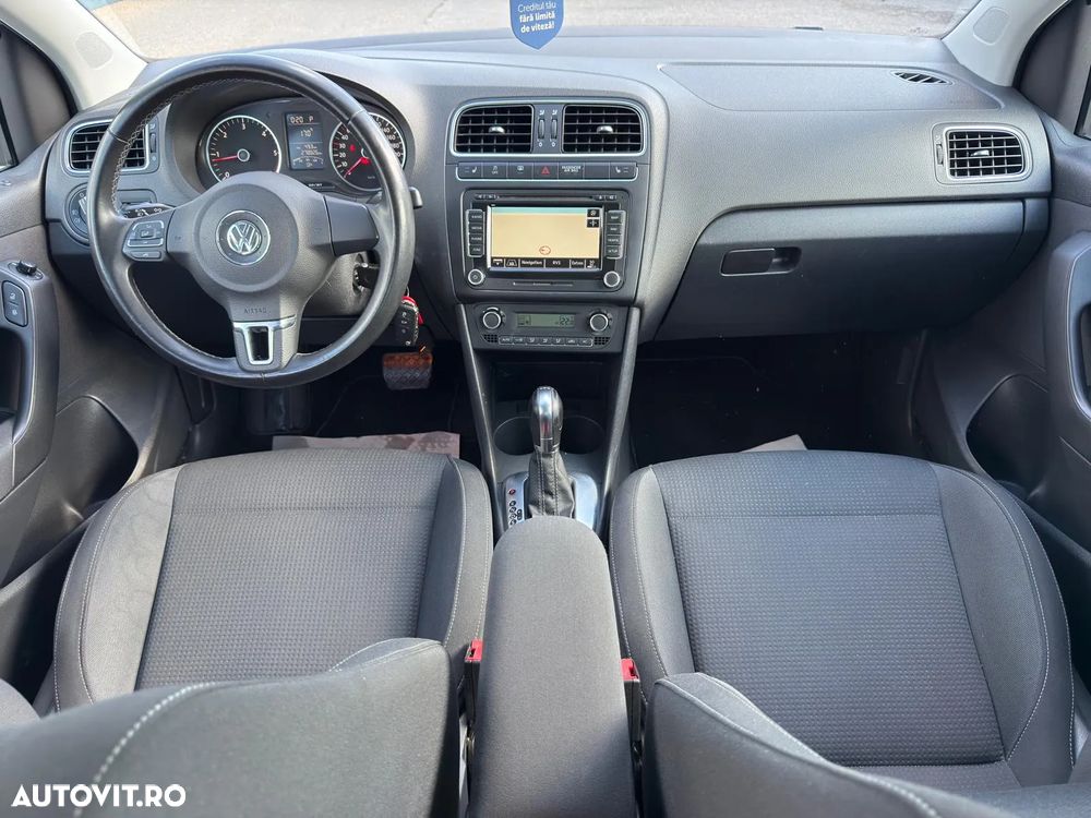 Volkswagen Polo - 2