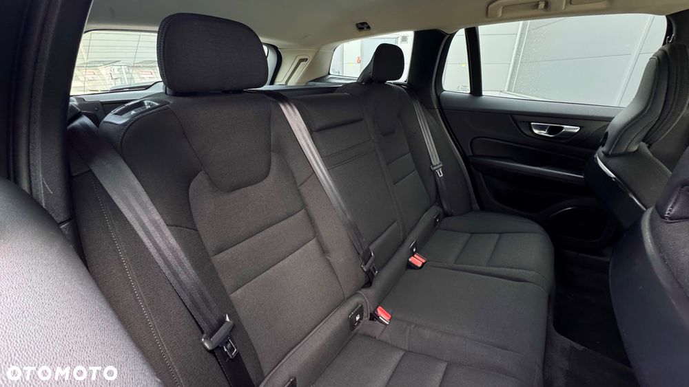 Volvo V60 B3 B Geartronic Momentum - 38