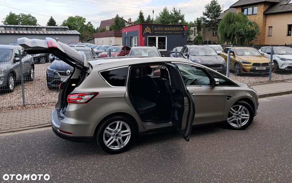 Ford S-Max - 37